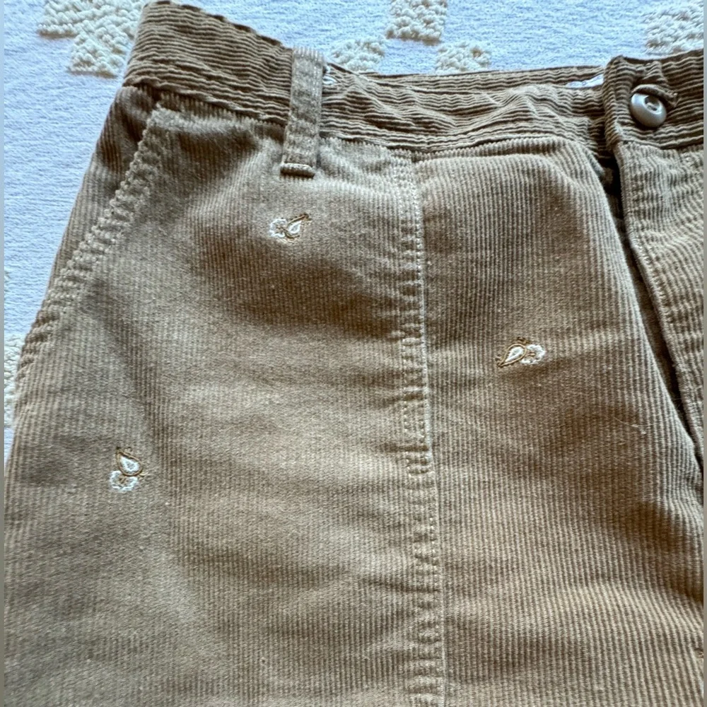 Vans x Panda collab wide leg corduroy pant. Camel. Size 30. Great condition. - Picture 10 of 12